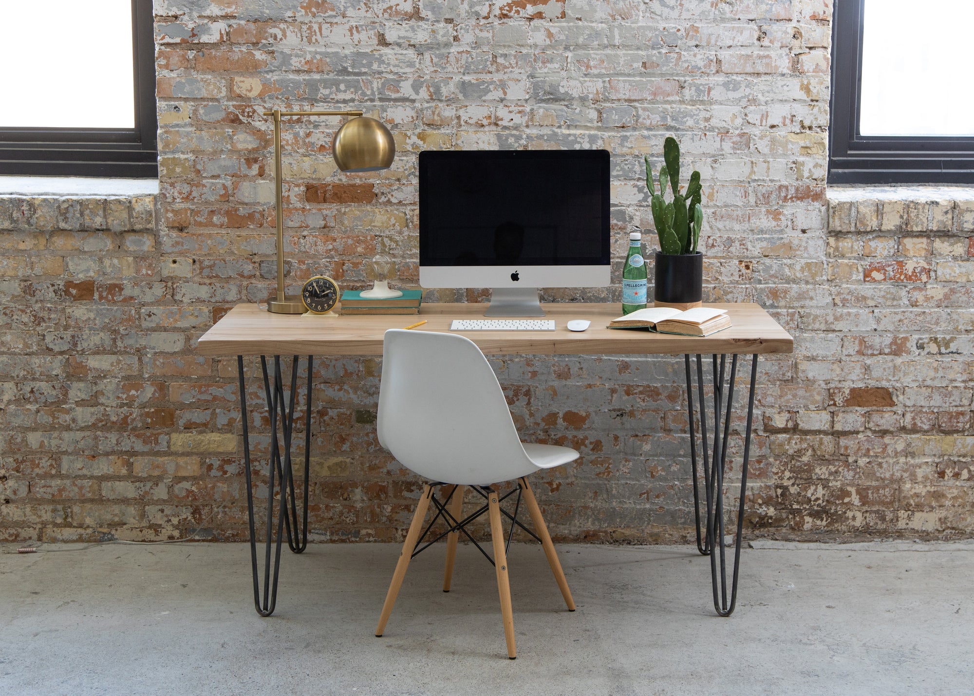 Dakota Timber Company Desk | Hairpin Legs | Modern Computer Desk | Wood Desk With Hairpin Legs