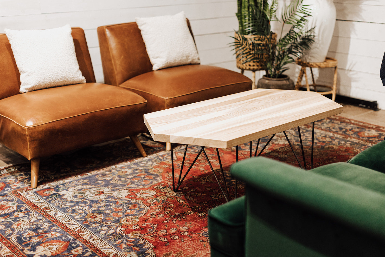 Dakota Timber Co. Accent Table - Solid Wood Accent Table Made in USA | Coffee Table